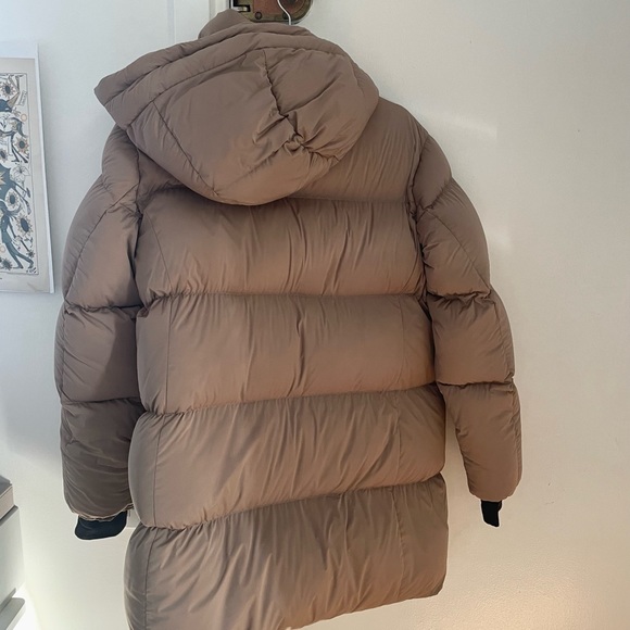 Aritzia Park City Mid Puffer Clay - Picture 4 of 8